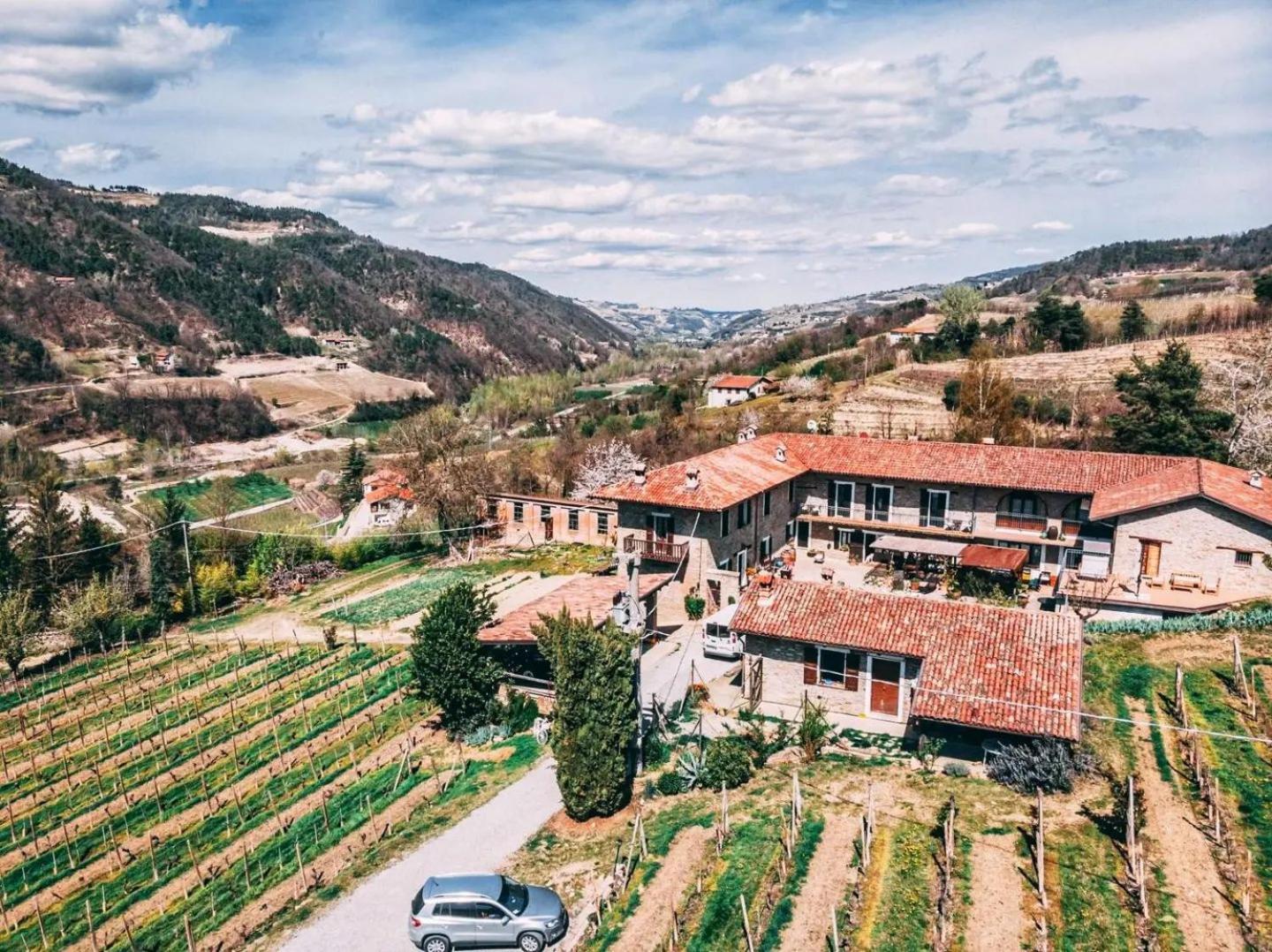 Agriturismo Tenuta San Giuseppe Cossano Belbo ภายนอก รูปภาพ