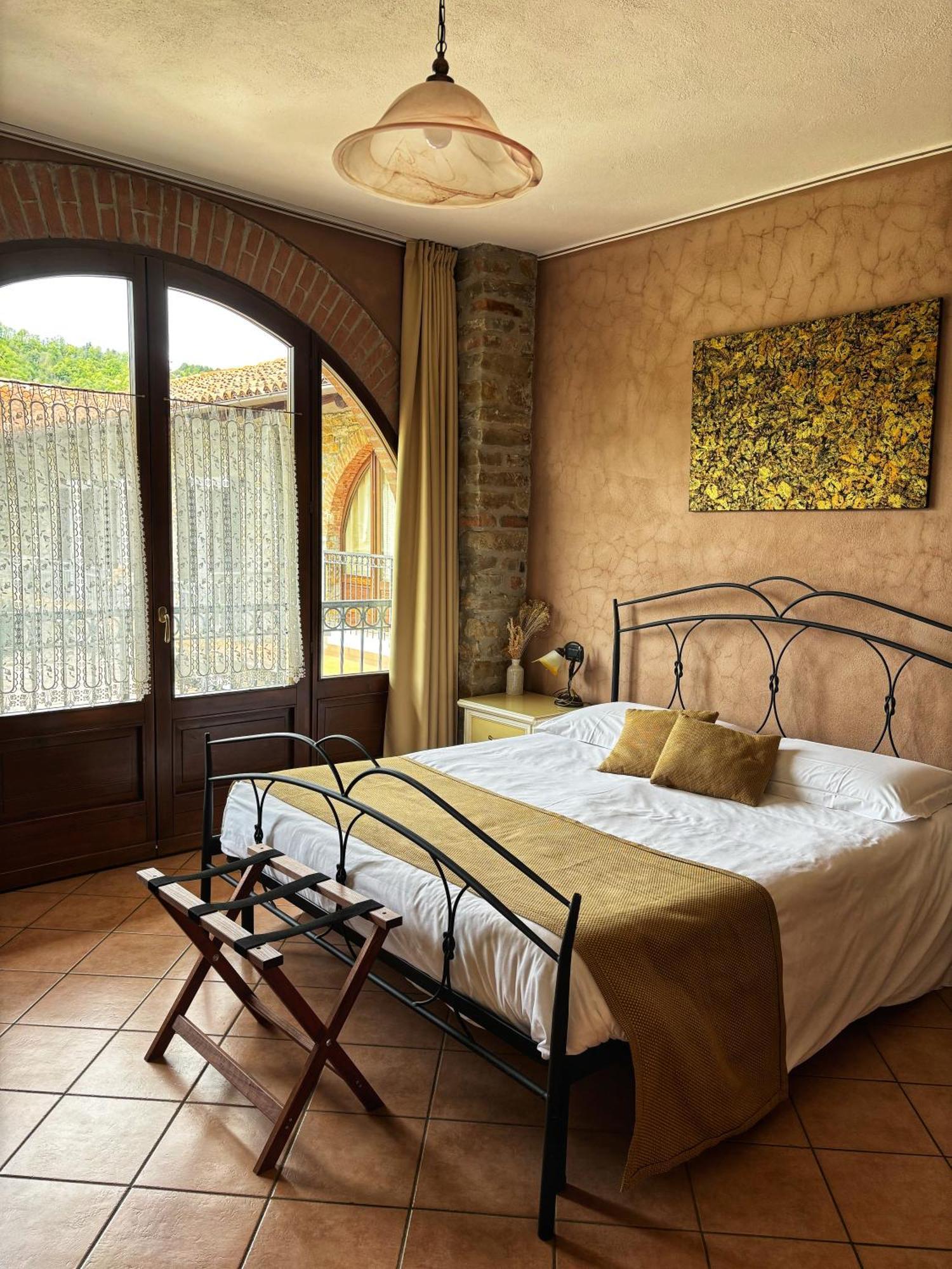 Agriturismo Tenuta San Giuseppe Cossano Belbo ภายนอก รูปภาพ