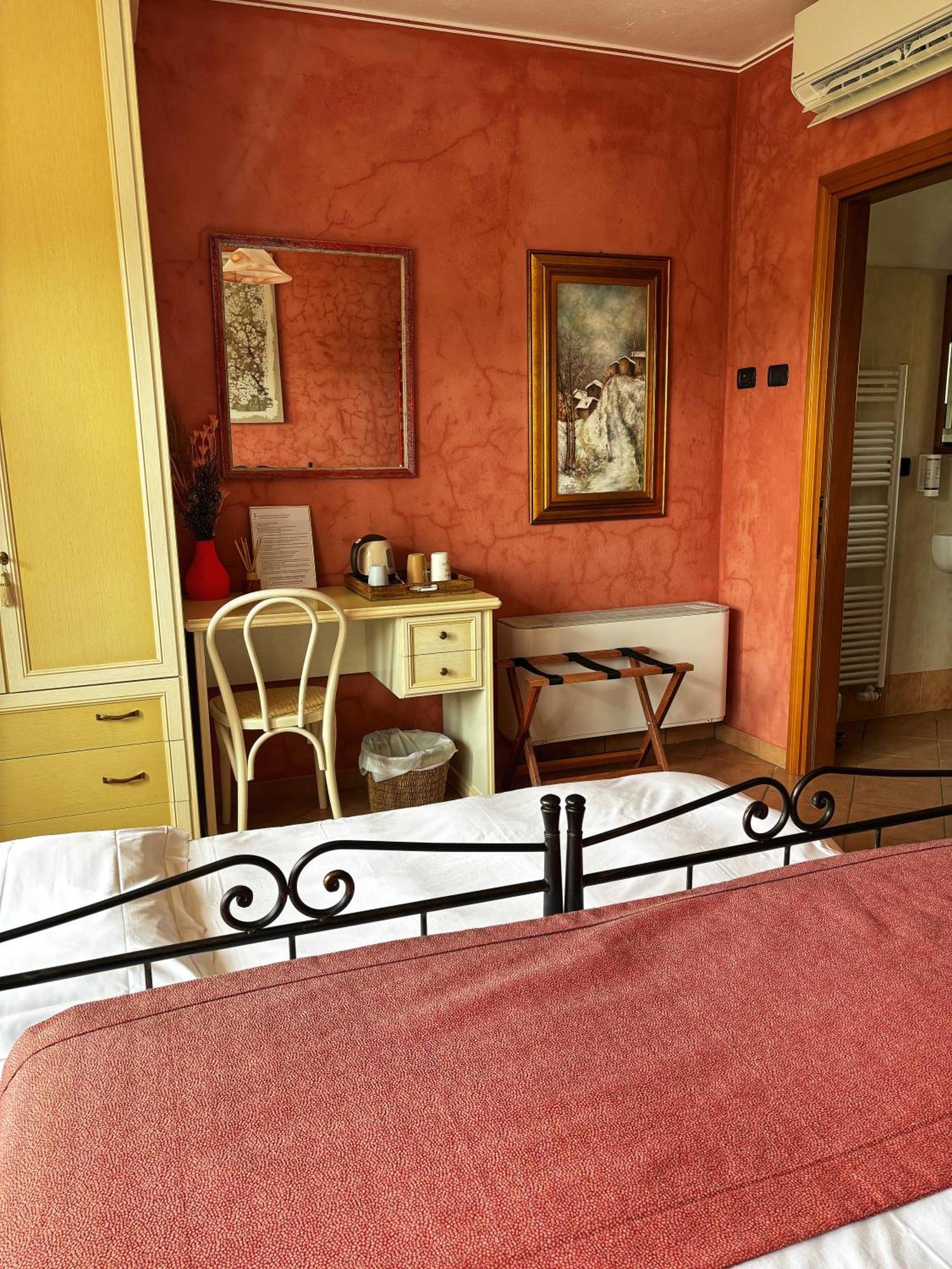 Agriturismo Tenuta San Giuseppe Cossano Belbo ภายนอก รูปภาพ
