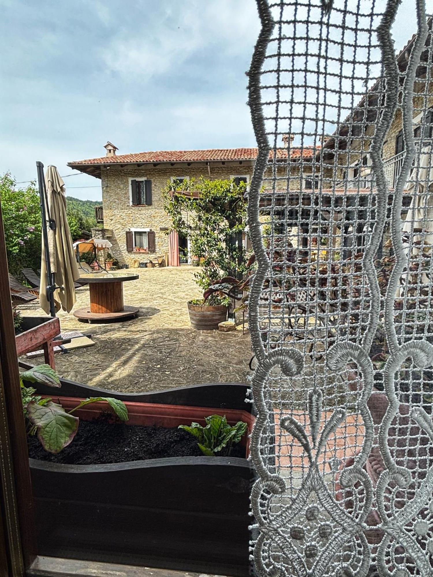 Agriturismo Tenuta San Giuseppe Cossano Belbo ภายนอก รูปภาพ